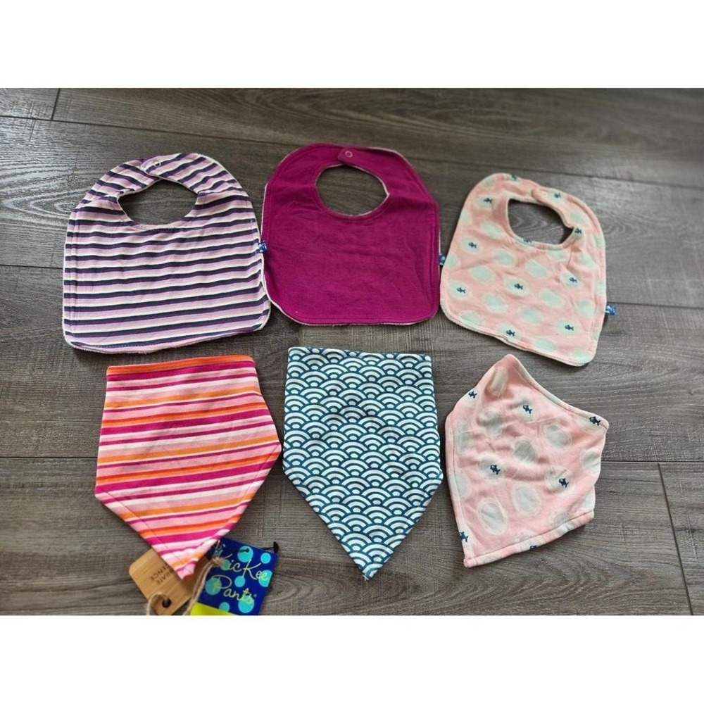 Kickee pants bib lot‎